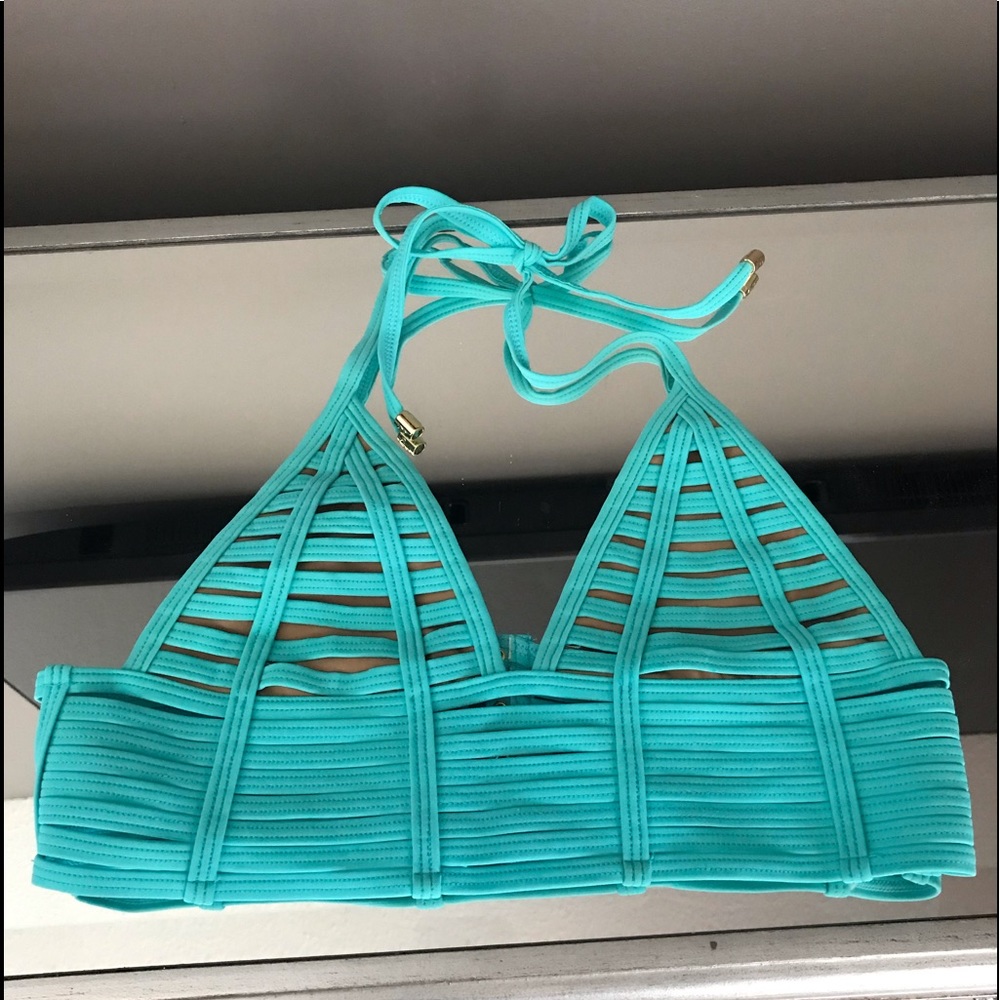 Beach Bunny Hard summer long line bikini top